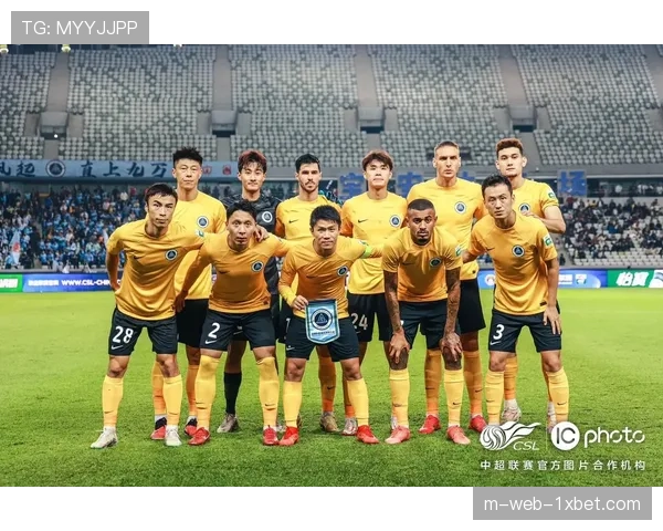 深圳新鹏城主场大胜武汉三镇 阿德里亚诺两黄变红离场